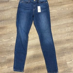 Guess size 31 skinny jeans